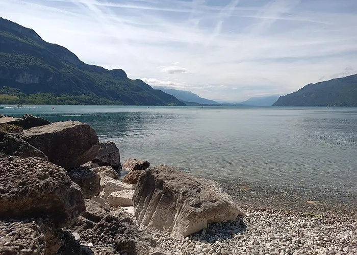 Du Vent Dans Les Arbres - Belle vue sur le lac